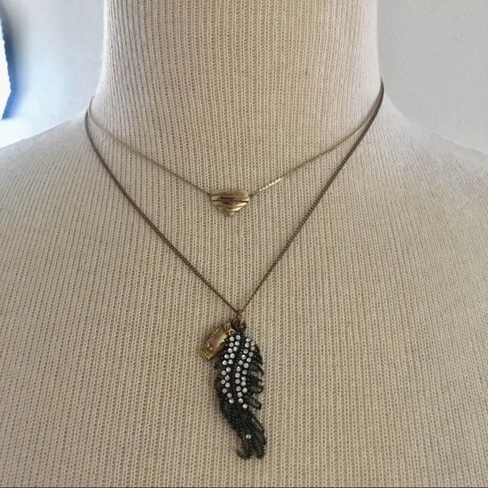Necklace lot